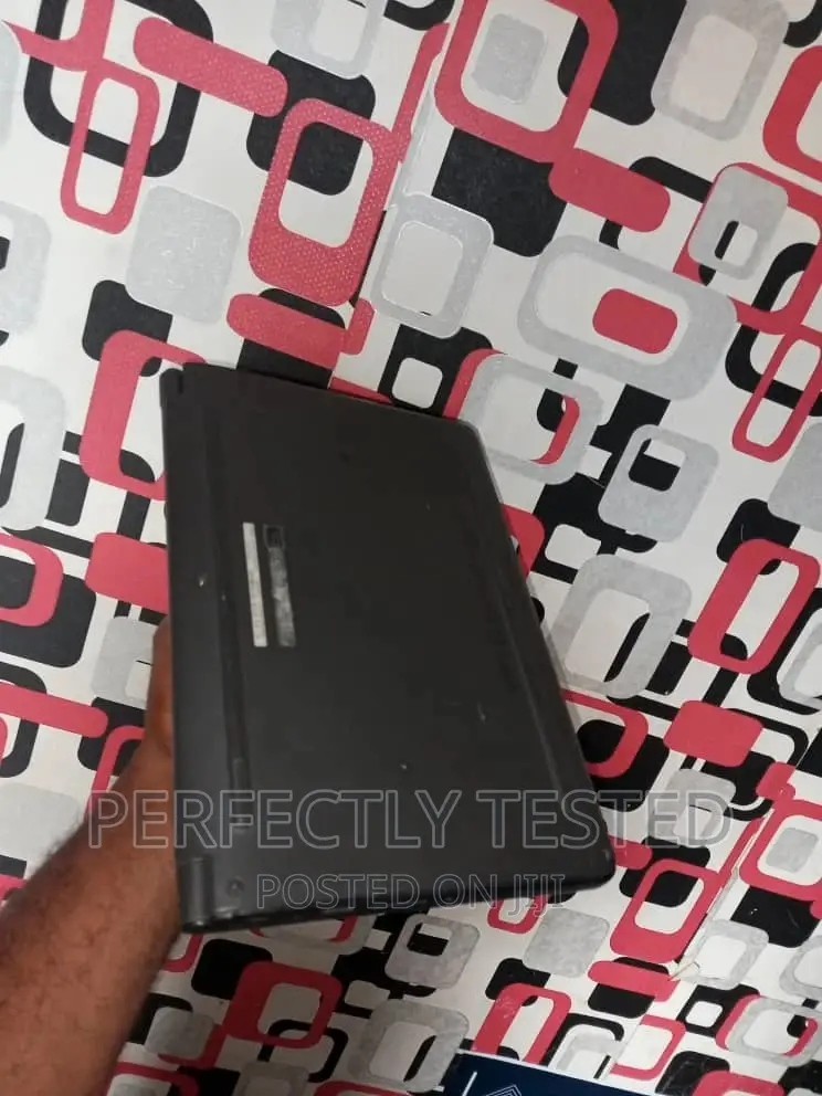 Laptop Dell Latitude 3350 4GB Intel Celeron SSD 128GB