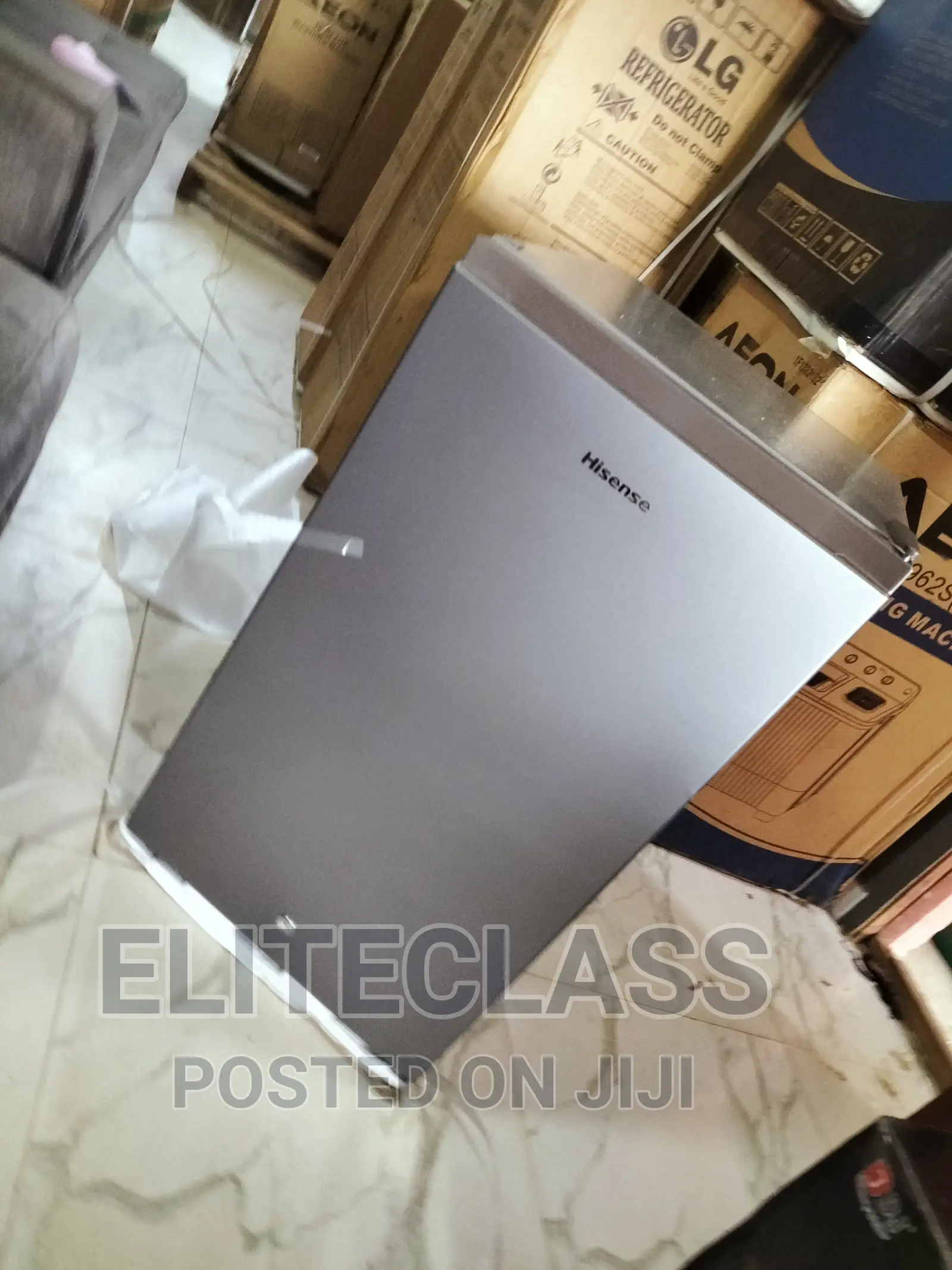 Super Freezing Hisense 121 Litres Refrigerator (REF121DR)