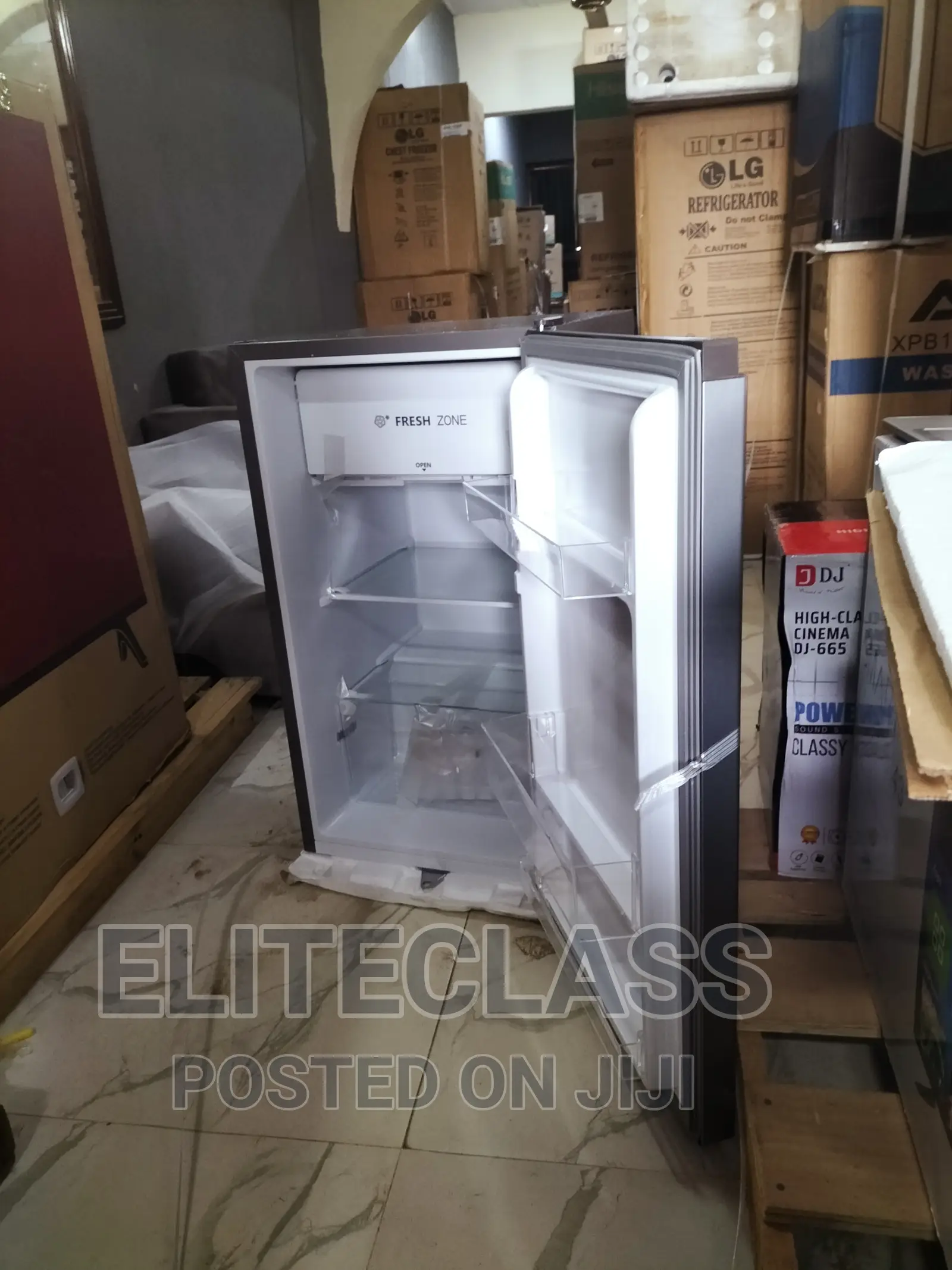 Suitable Hisense 121 Litres Refrigerator (REF121DR)