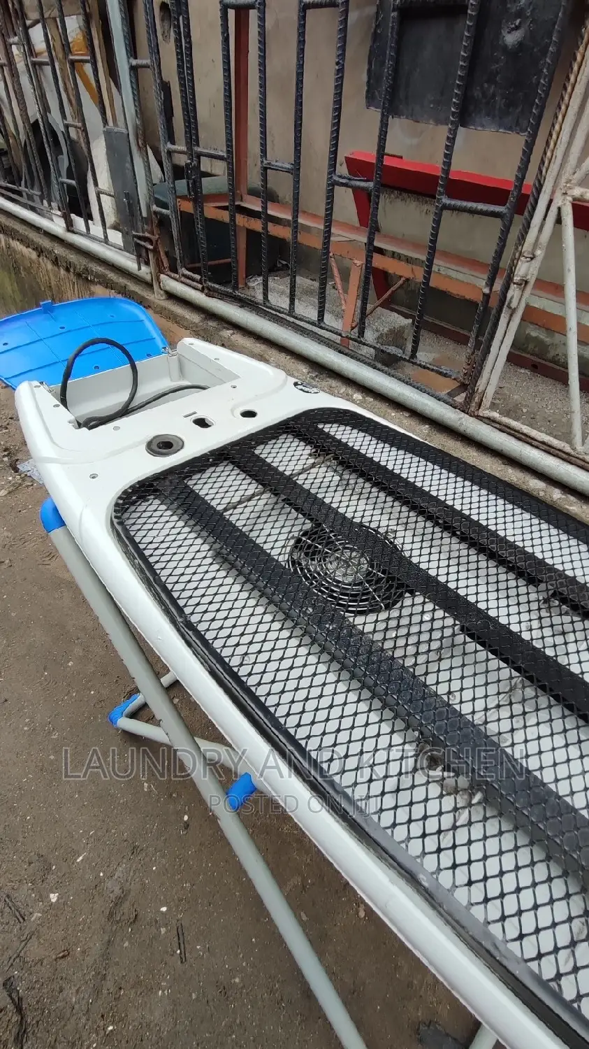 Table With Element and Vacuum