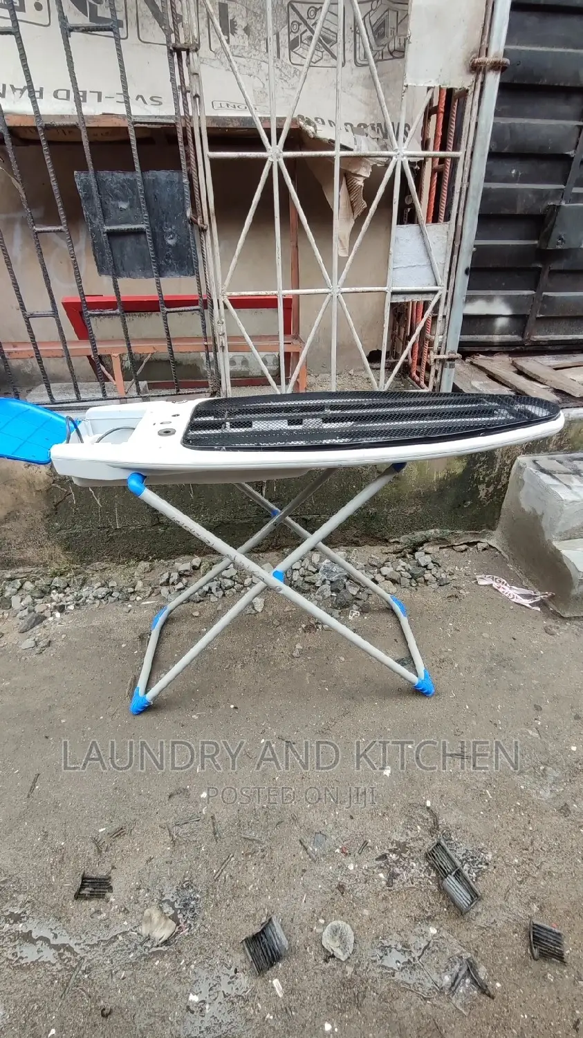 Table With Element and Vacuum