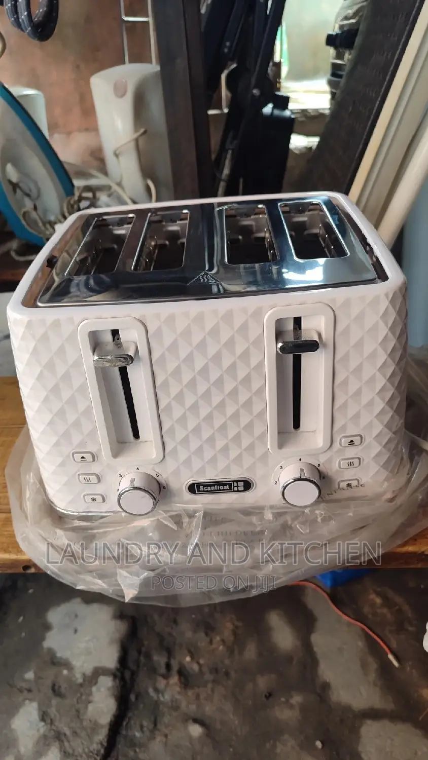 Scanfrost Pop Up Toaster 4 Face Pop Up Toasting Machine