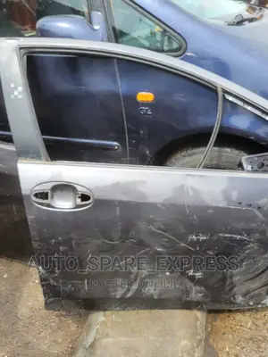 Yaris 2016 Door