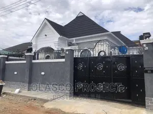 Sliding Gate