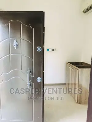 Mini Flat in Idado for rent
