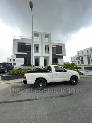 Photo - Furnished 5bdrm Mansion in Private Estate Lekki for sale