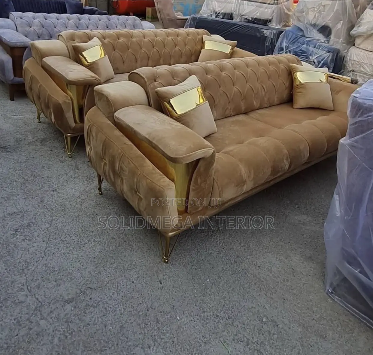 Solid Interior Set of Sofa