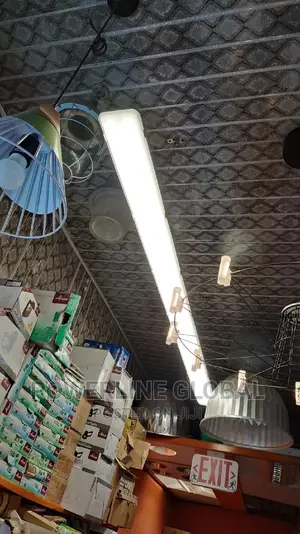 Led Florescent Light for Companies/ Factories/ Restaurants