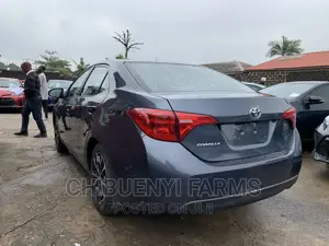 Toyota Corolla 2017 Gray