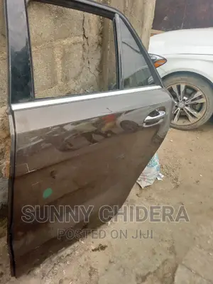 Gle /Ml Back Door Complete L Direct Tokunbo