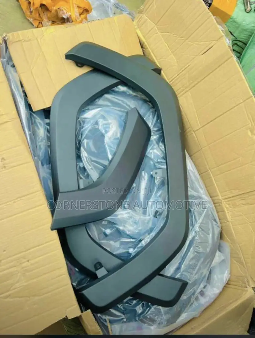 Fender Chrome RAV4 2020