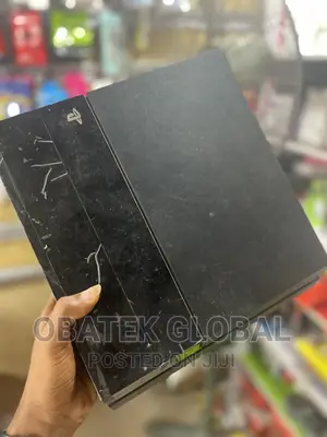 Hacked PS4 With Two Controllers