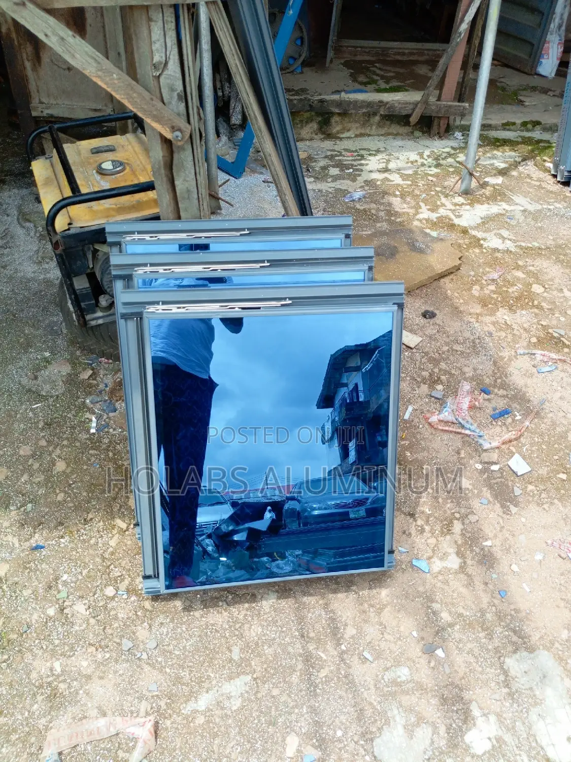 Transom With Gray Color
