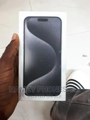 New Apple iPhone 15 Pro Max 256 GB Black