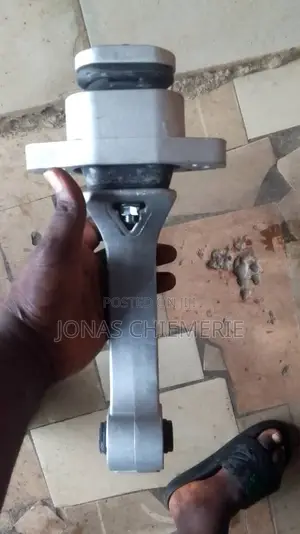 Engine Mounting Kia Sportage