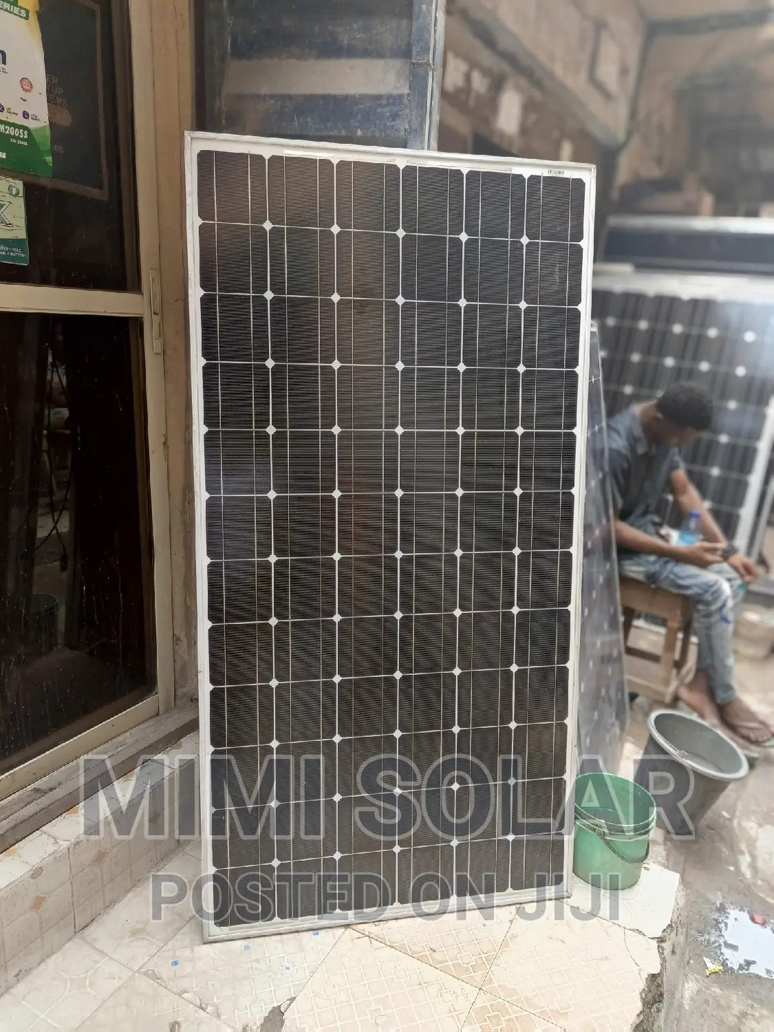 300 Canadian Solar Panel