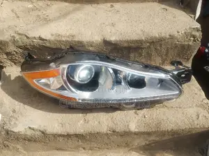Headlamp Jaguar XJL 2015