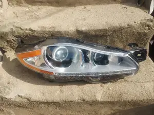 Headlamp Jaguar XJL 2015