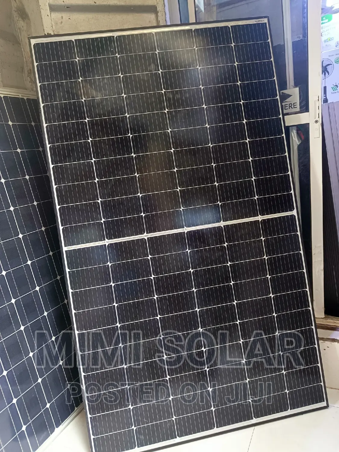 550 Watts Half Cut Canadian Mono Panel