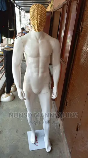 Stone Face Glossy White Huge Fibre Dummy