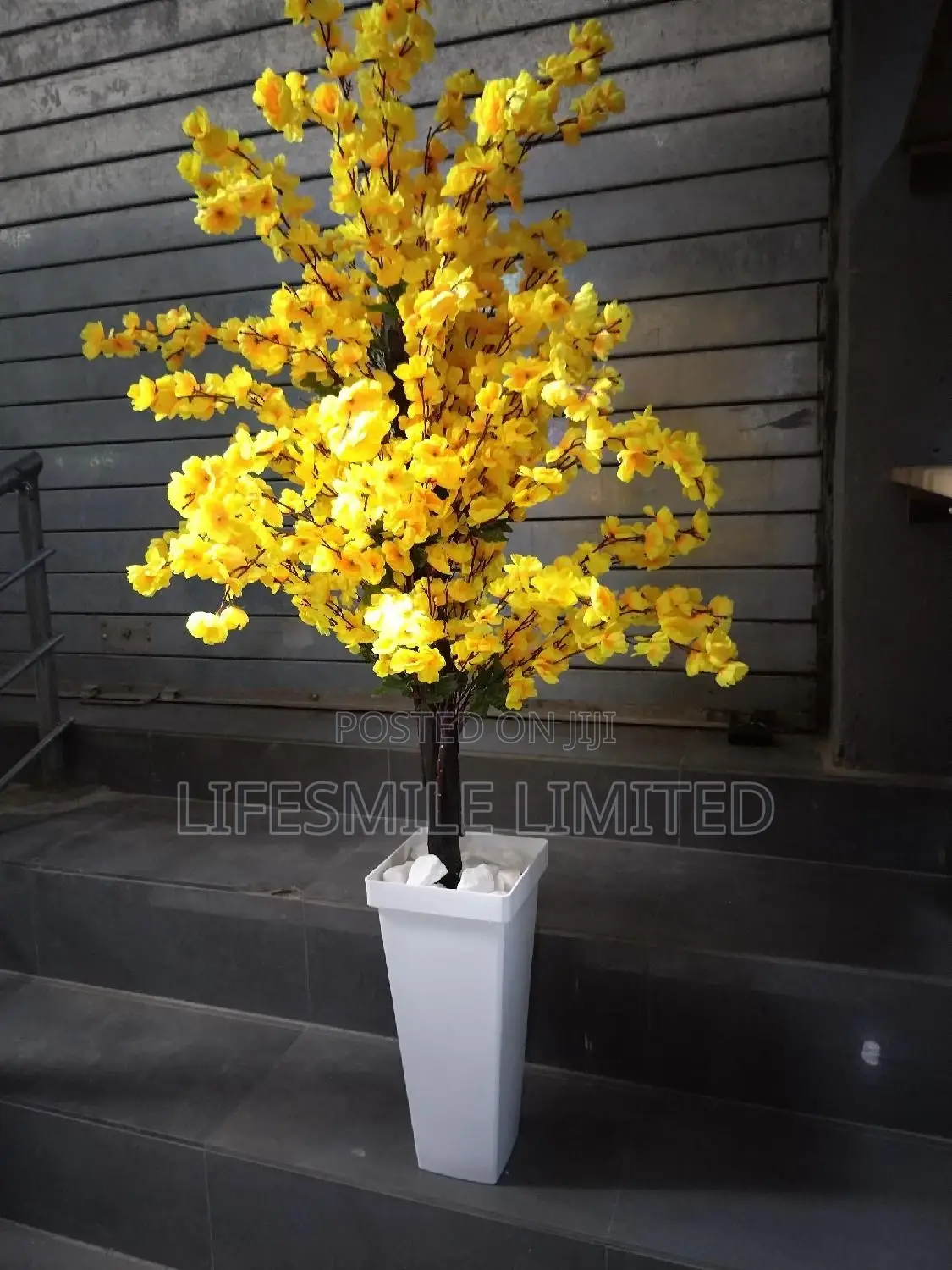 Flowers With Stand