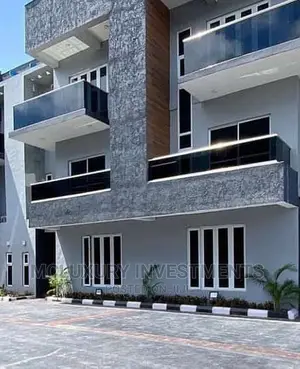 Furnished 4bdrm Townhouse / Terrace in Right Side, Lekki for rent