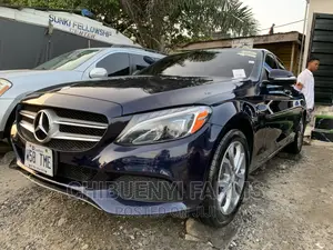 Mercedes-Benz C300 Luxury 4matic Sedan AWD (2.0L 4cyl 7A) 2017 Blue