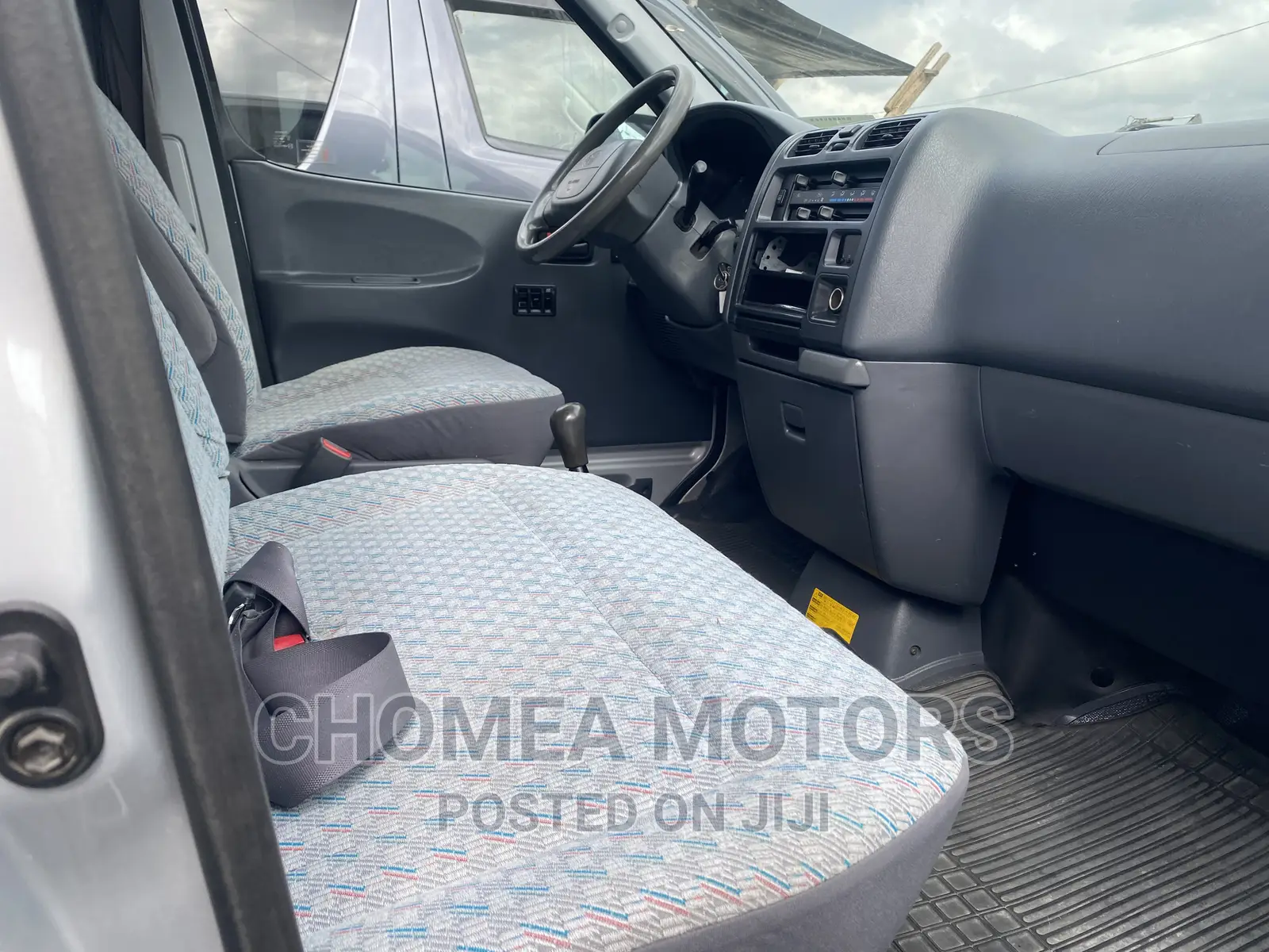 Toyota HiAce 2005