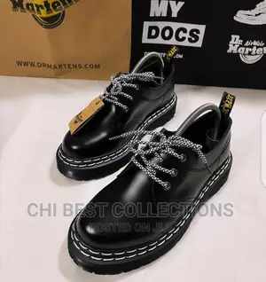 *New Updatenew Dr Martins Cooperate Luxury Shoe Low Top“