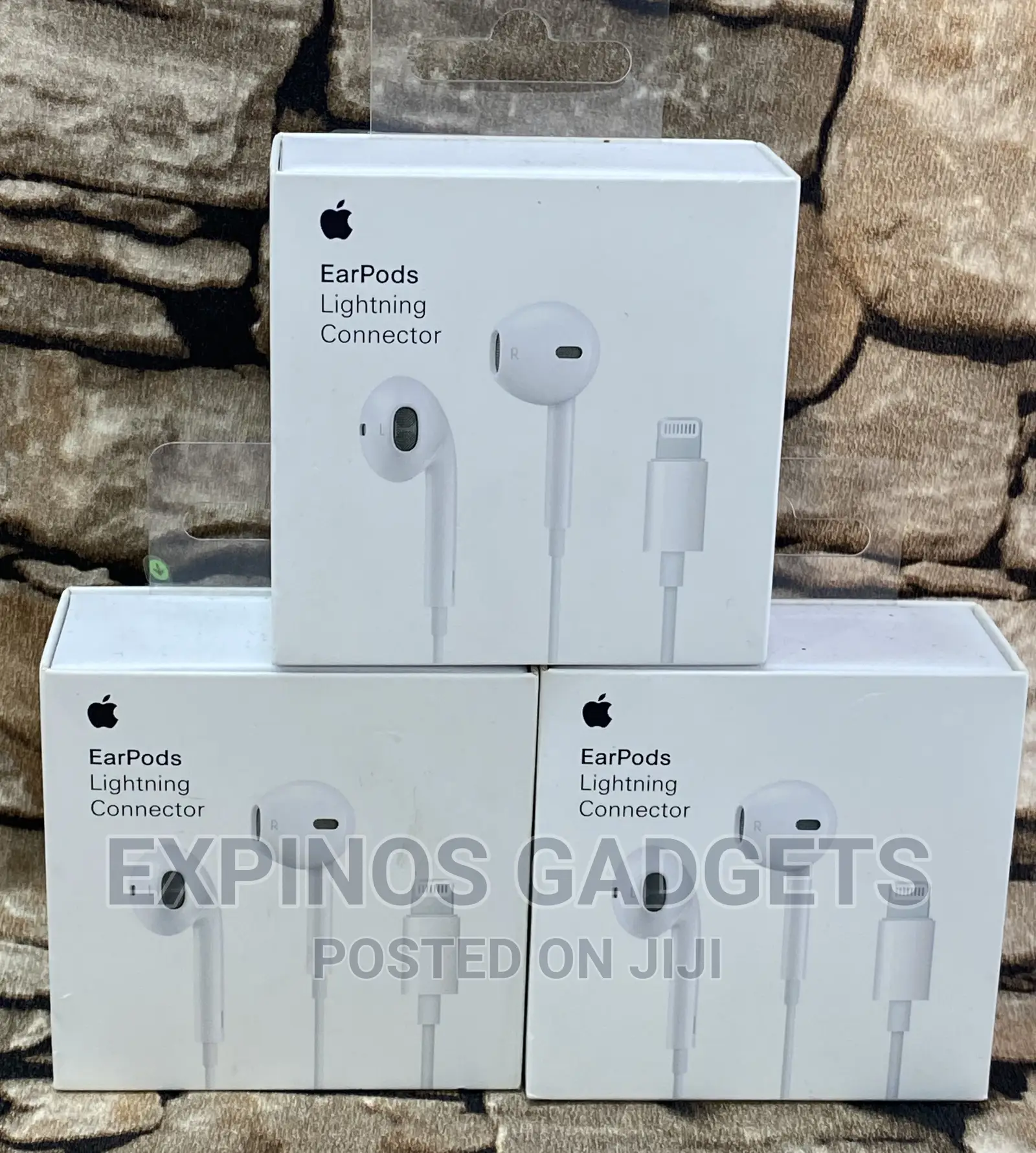 Apple Wired Earpiece.