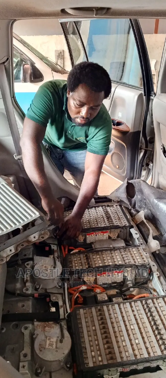 Hybrid Automobile Diagnostic Technician