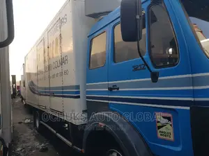 MM/Benz Truck Container Body 1217 Model
