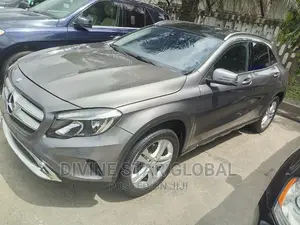 Mercedes-Benz GLA 250 2016 Black