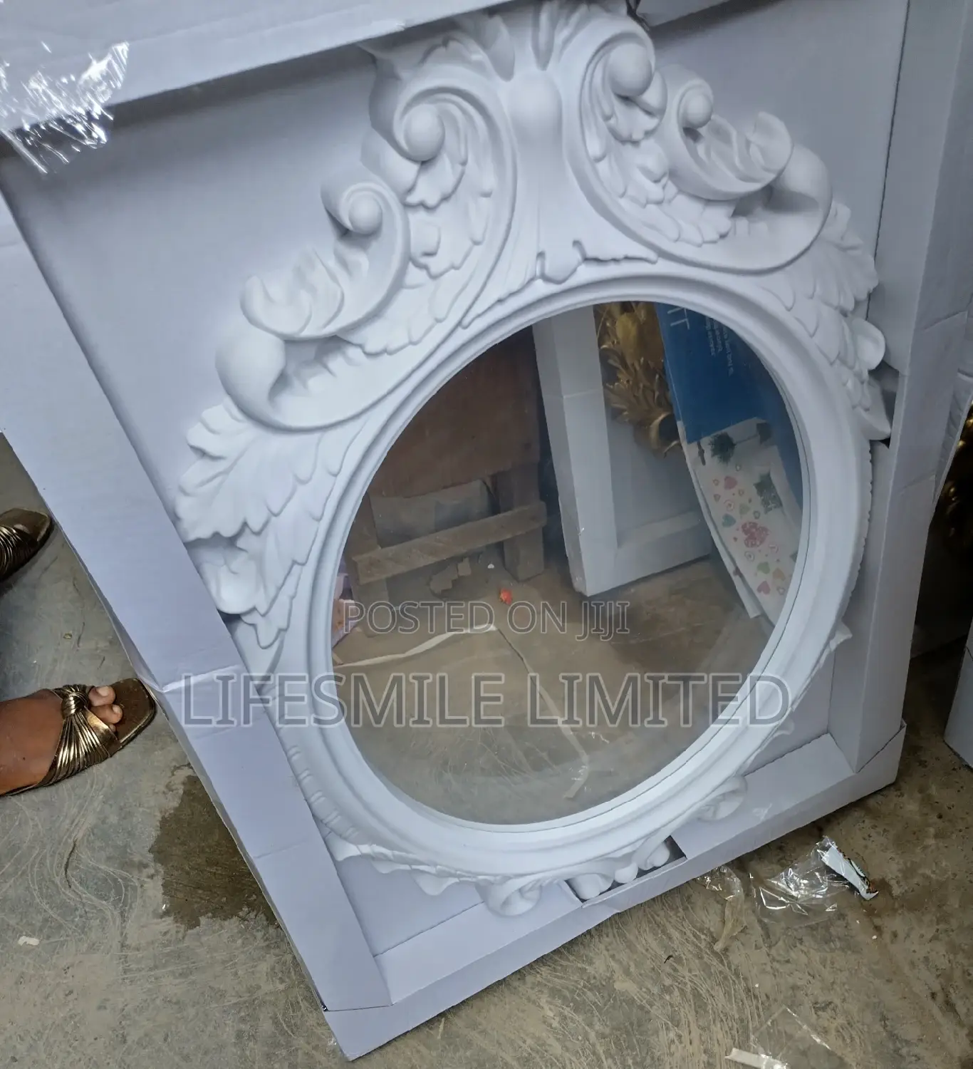White Design Mirror