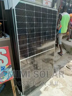 Canadian Mono Panel 650 Watts