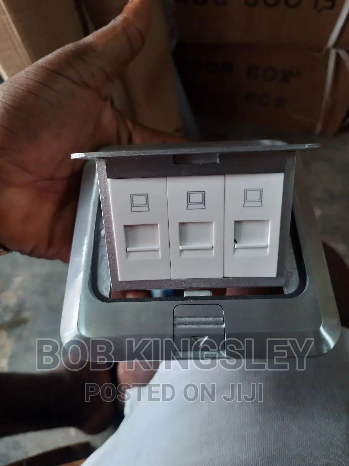 3way Data Floor Socket