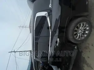 Landcruiser 2022/2023 Vent Glass Chrome