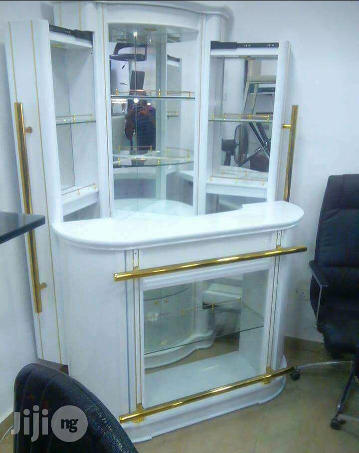 White Wine Bar/Show Glass (Adjustable)