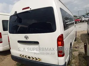 Toyota HiAce 2020 White