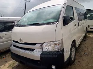 Toyota HiAce 2020 White