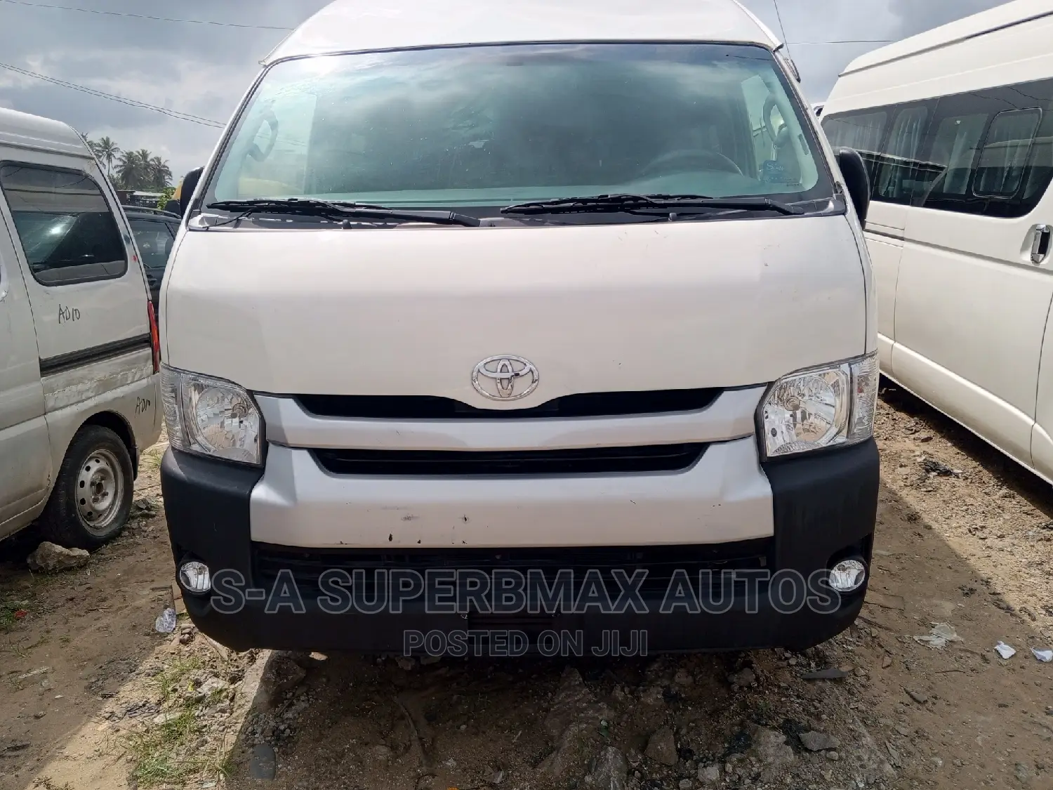 Toyota HiAce 2020 White