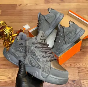 Photo - FASHION NKCL Latest Luxury Sneakers Available in Sizes