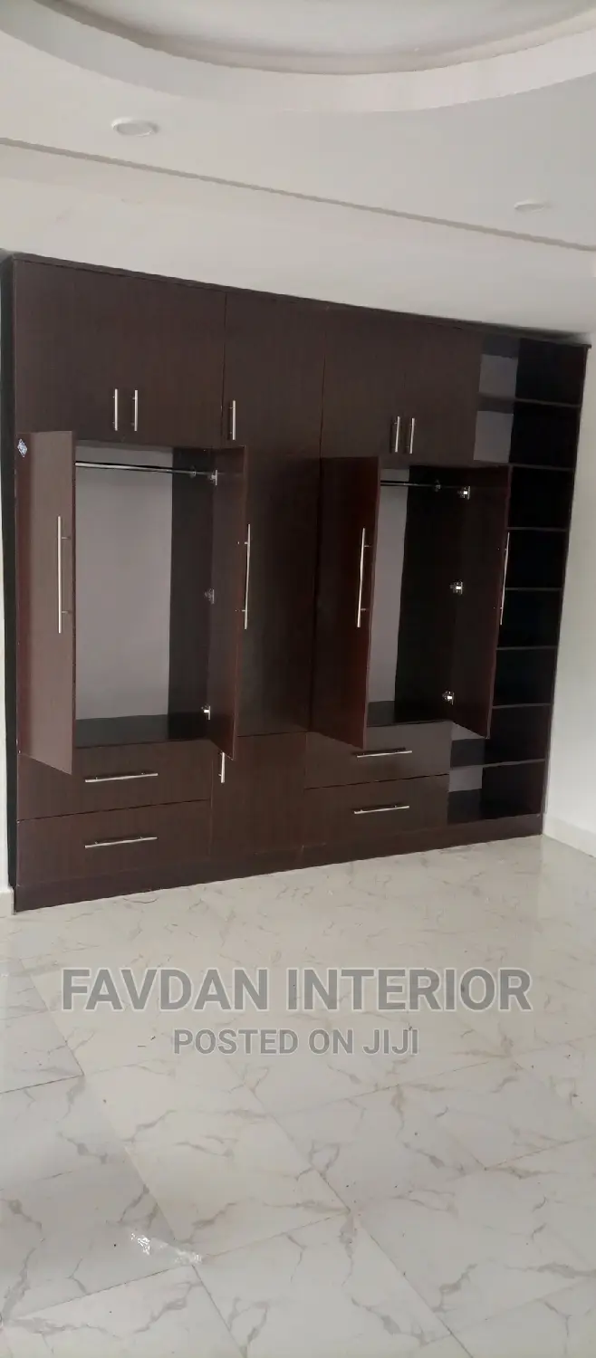 100% Quality Fitted Wardrobe