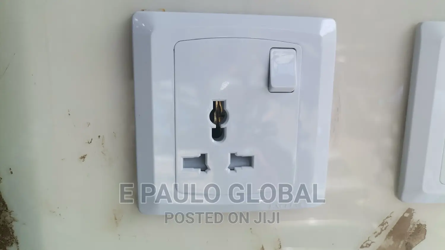 13amps Single Socket Universal