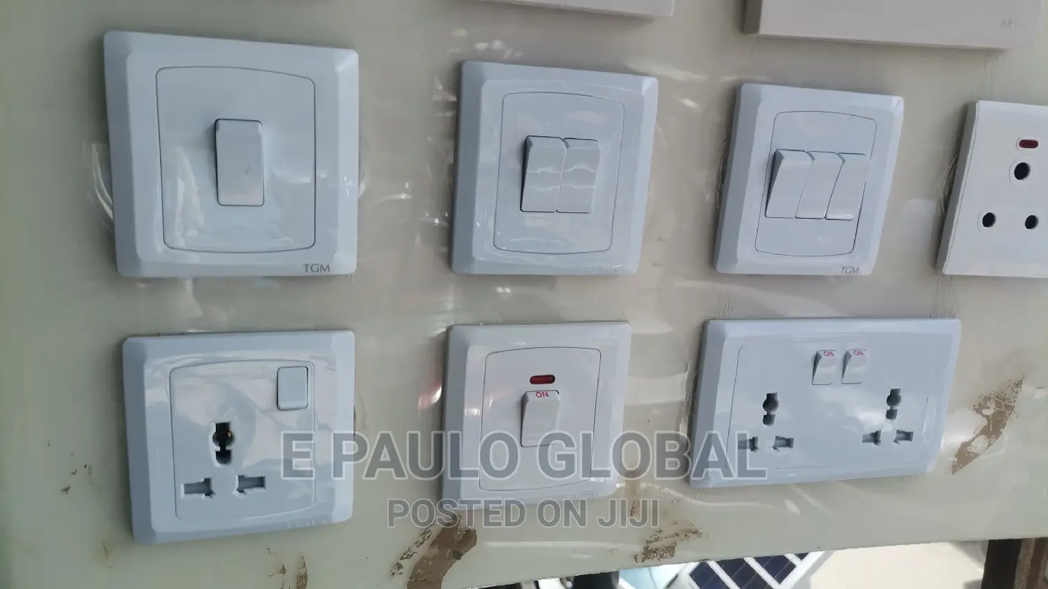 13amps Single Socket Universal