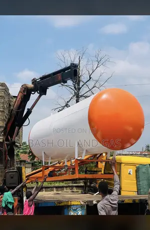 2.5 Tonn of Gas Tank With Dispenser