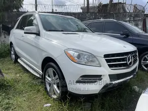Mercedes-Benz M Class ML350 4MATIC 4dr SUV AWD (3.5L 6cyl 7A) 2015