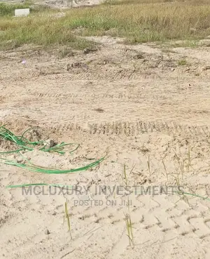 Cleared and Fenced Round Land Selling in a Prestigious Area.