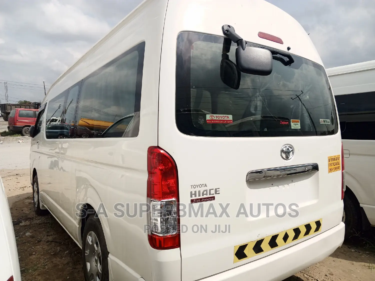Toyota HiAce 2019 White