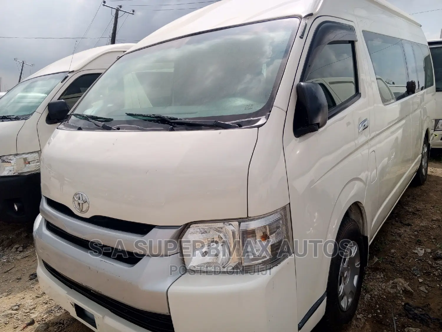Toyota HiAce 2019 White